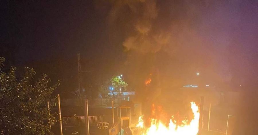 حريق في مبنى كعبية طباش وحديقة عامة في اللد